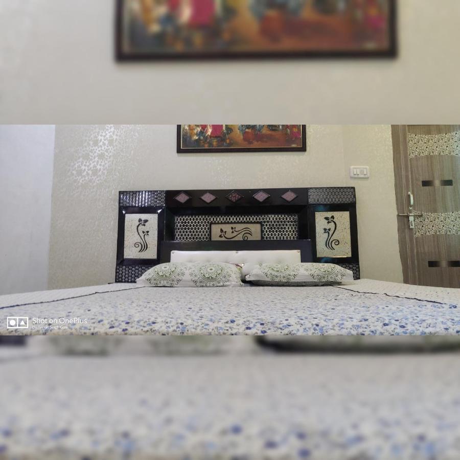 Couple Friendly Hotel - Sunset Орча Екстериор снимка