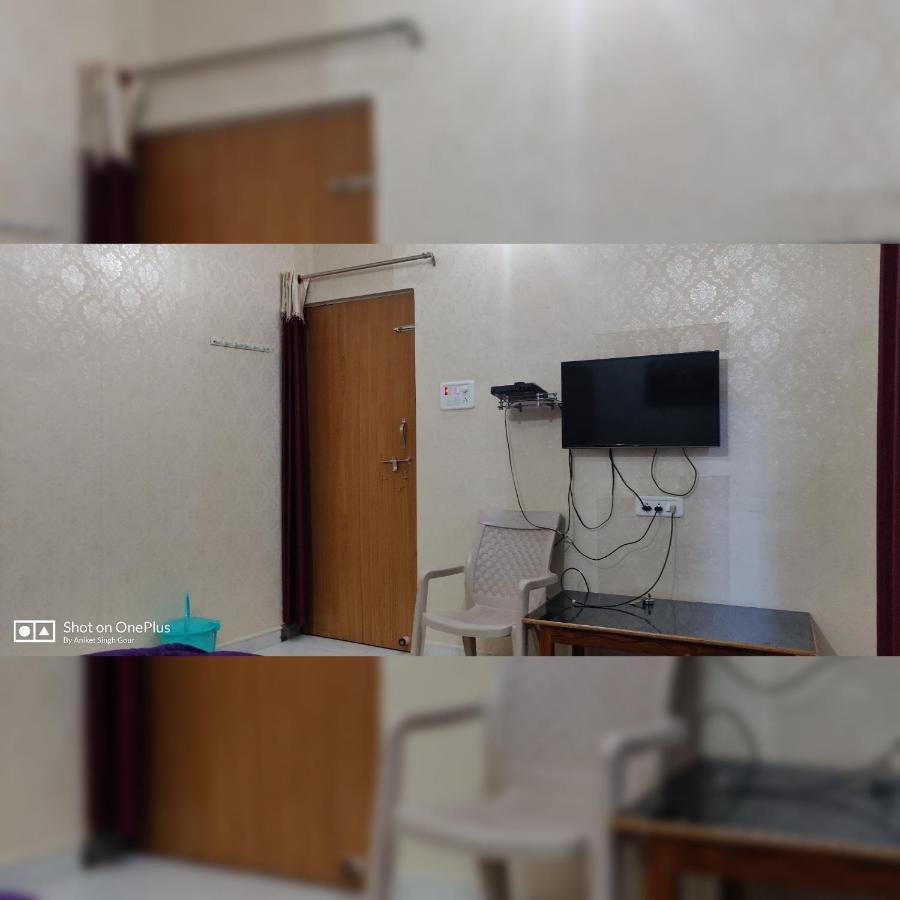 Couple Friendly Hotel - Sunset Орча Екстериор снимка