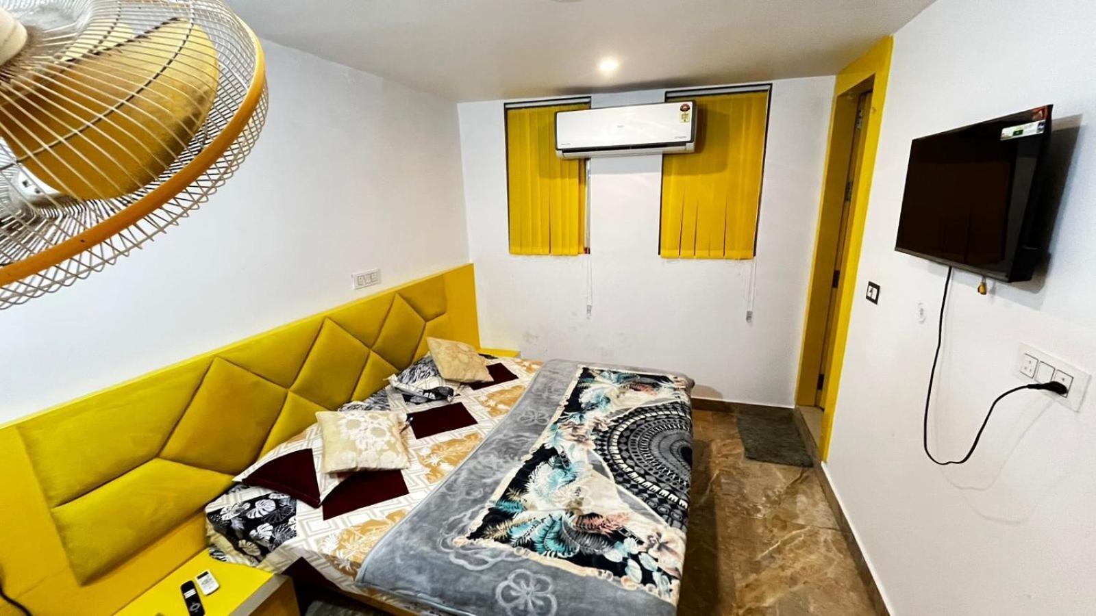 Couple Friendly Hotel - Sunset Орча Екстериор снимка