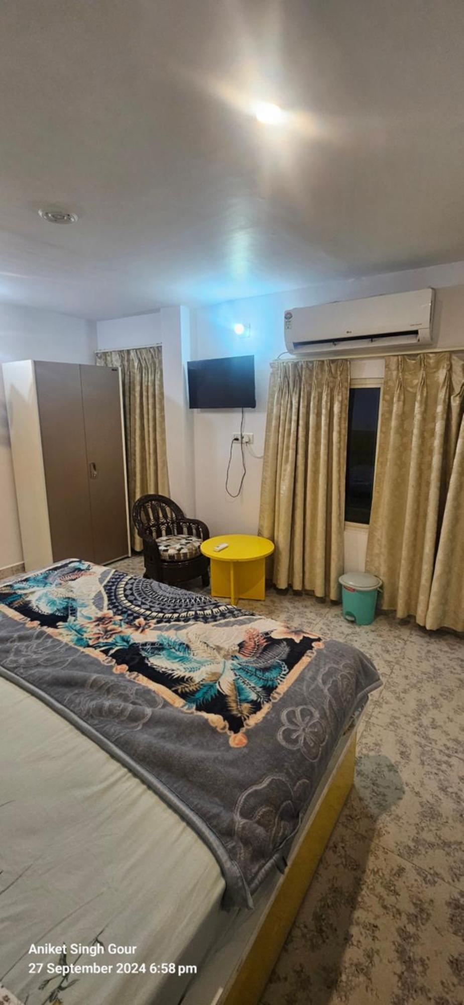 Couple Friendly Hotel - Sunset Орча Екстериор снимка