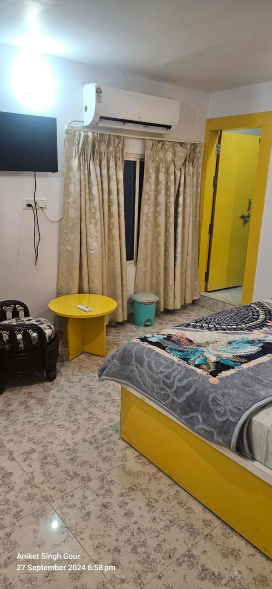 Couple Friendly Hotel - Sunset Орча Екстериор снимка